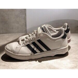 Size 7.5 - Adidas Superstar OG W